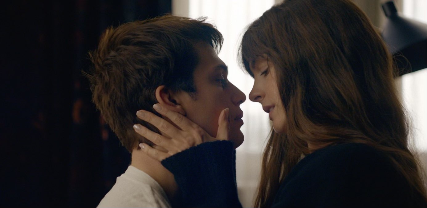 nicholas galiztine and anne hathaway face eachother, about to kiss in 'The Idea of You' [nicholas galitzine girlfriend]